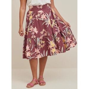 TORRID Midi Poplin Tiered Skirt Size 2X Floral Pockets Pull On